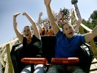 Six Flags Magic Mountain Vacation Packages